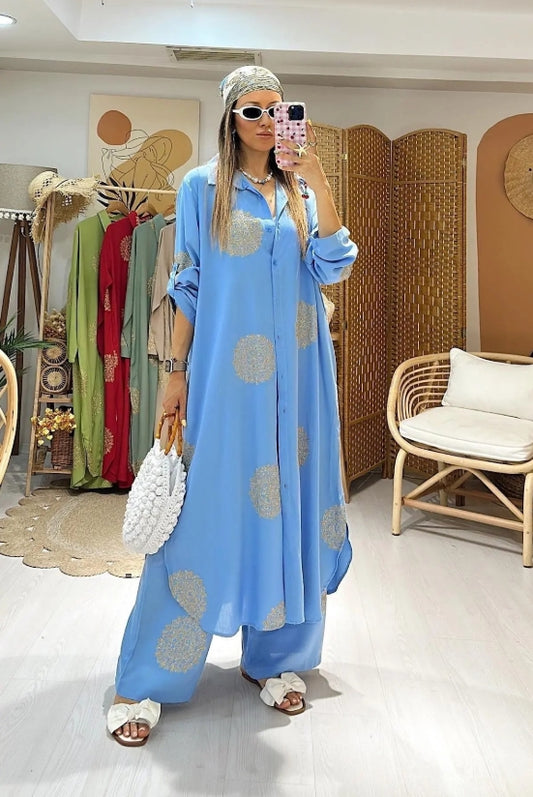 Ensemble long et modeste en viscose bleu