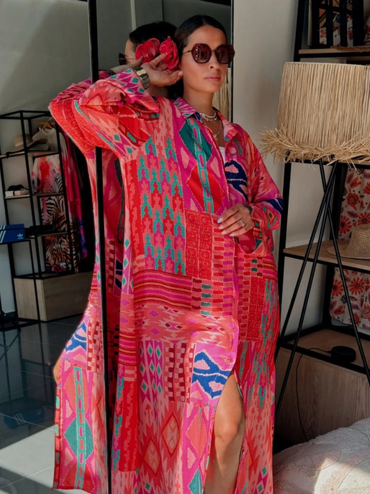 Robe Chemise Longue à Imprimée Fluide Rose en Viscose – Spécial Été